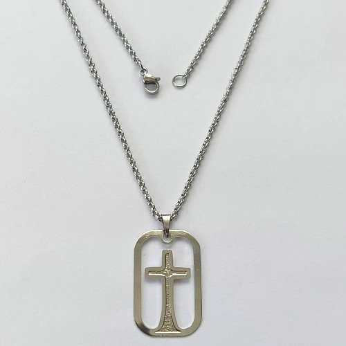 GARGANTILHA EM AÇO INOXIDÁVEL (BCOL033) CORRENTE ELO PORTUGUÊS 50CM (E1322) COM PINGENTE RETANGULAR CRUCIFIXO VAZADO 18X29MM - FECHO LAGOSTA - (AÇO1368) ACGG000225