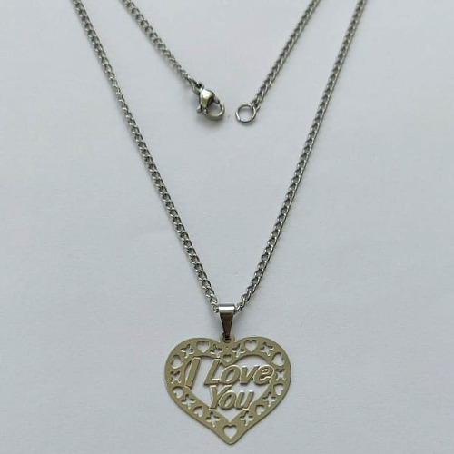 GARGANTILHA EM AÇO INOXIDÁVEL - GARGANTILHA COM PINGENTE CORAÇÃO VAZADO ESCRITO I LOVE YOU 24MM - TAMANHO: 45CM - COMPOSIÇÃO: AÇO INOXIDÁVEL - (AÇO1398)ACGG000256