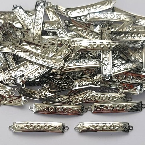 ACESSÓRIOS EM AÇO INOXIDÁVEL - PLAQUINHA DESENHADA 4X25MM - (AÇO1415) ACAC000036