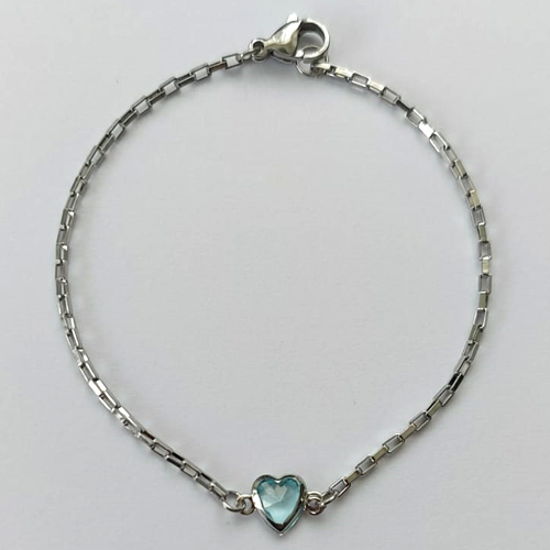 PULSEIRA EM AÇO INOXIDÁVEL - (ACO1012) PULSEIRA TIJOLINHO COM PINGENTE CORAÇÃO EM ZIRCÔNIA AZUL 7MM - TAMANHO 18CM - FECHO LAGOSTA - COMPOSIÇÃO: AÇO INOXIDÁVEL (AÇO1449) ACPS000609