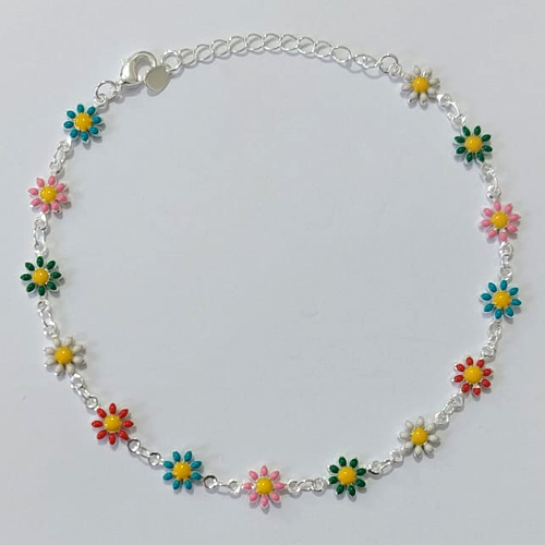 PULSEIRA FOLHEADA A PRATA COM 50 MILÉSIMOS + VERNIZ DIAMOND - PULSEIRA COM MARGARIDAS COLORIDAS- TAMANHO: 19CM + EXTENSOR E FECHO LAGOSTA PRPS001089