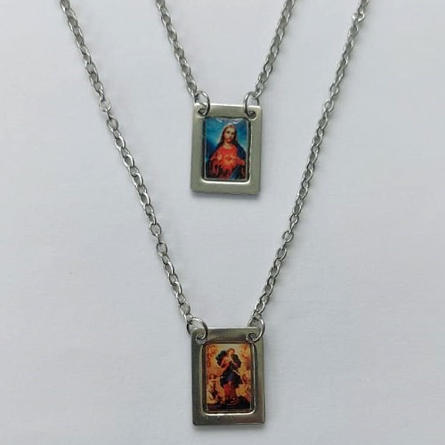 ESCAPULÁRIO EM AÇO INOXIDÁVEL - ESCAPULÁRIO NOSSA SENHORA DESATADORA DOS NÓS- TAMANHO: 60CM - COMPOSIÇÃO: AÇO INOXIDÁVEL - (AÇO1557) ACES000087
