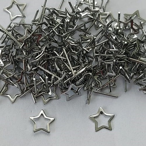 BRINCO EM AÇO INOXIDÁVEL - BRINCO DE PINO ESTRELA VAZADA 8MM - COMPOSIÇÃO: AÇO INOXIDÁVEL - (AÇO1624)ACBR000234