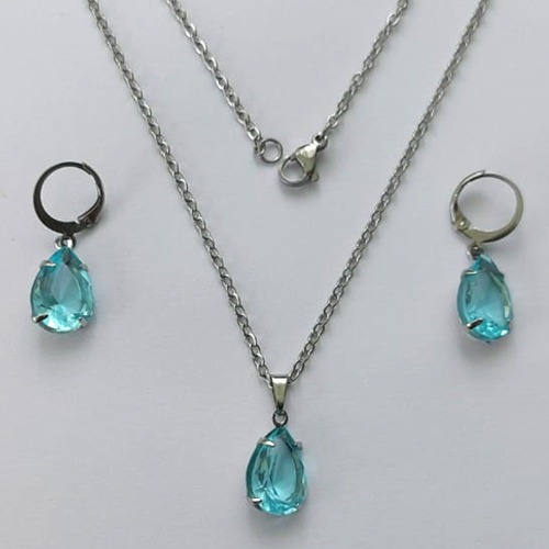 CONJUNTO EM AÇO INOXIDÁVEL - (AÇO03) CONJUNTO COM CORRENTE 50CM E BRINCOS ARGOLAS DE PRESSÃO COM PINGENTES EM ZIRCÔNIAS AZUIS 10X14MM - COMPOSIÇÃO: AÇO INOXIDÁVEL - (AÇO1639) ACCJ000041