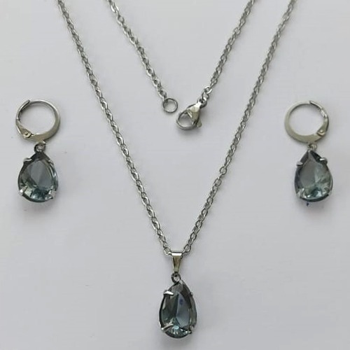 CONJUNTO EM AÇO INOXIDÁVEL - (AÇO03) CONJUNTO COM CORRENTE 50CM E BRINCOS ARGOLAS DE PRESSÃO COM PINGENTES EM ZIRCÔNIAS CINZAS 10X14MM - COMPOSIÇÃO: AÇO INOXIDÁVEL - (AÇO1666) ACCJ000069