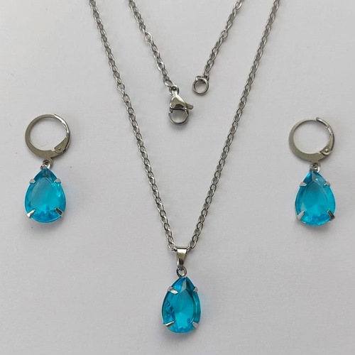 CONJUNTO EM AÇO INOXIDÁVEL - (AÇO03) CONJUNTO COM CORRENTE 50CM E BRINCOS ARGOLAS DE PRESSÃO COM PINGENTES EM ZIRCÔNIAS AZUÍS  10X14MM - COMPOSIÇÃO: AÇO INOXIDÁVEL - (AÇO1674) ACCJ000077