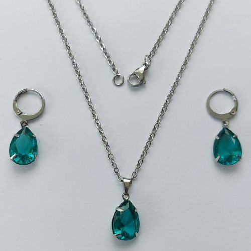 CONJUNTO EM AÇO INOXIDÁVEL - (AÇO03) CONJUNTO COM CORRENTE 50CM E BRINCOS ARGOLAS DE PRESSÃO COM PINGENTES EM ZIRCÔNIAS VERDES ESCUROS 10X14MM - COMPOSIÇÃO: AÇO INOXIDÁVEL - (AÇO1677) ACCJ000080