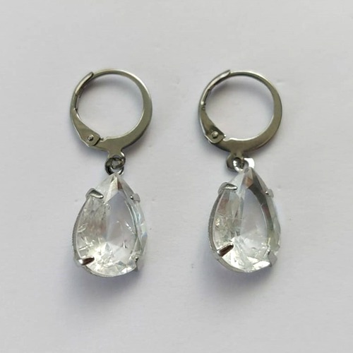 BRINCO EM AÇO INOXIDÁVEL - BRINCOS ARGOLAS DE PRESSÃO COM PINGENTES EM ZIRCÔNIAS FUSION CRISTAIS 10X14MM - COMPOSIÇÃO: AÇO INOXIDÁVEL - (AÇO1689)ACBR000252