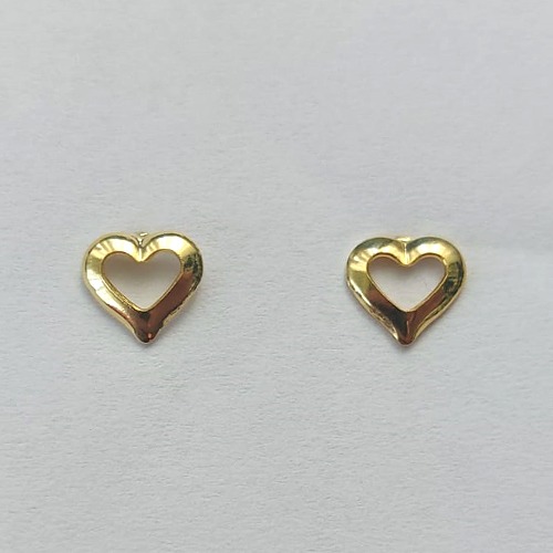 BRINCO FOLHEADO A OURO - BANHADO COM 5 MILÉSIMOS + VERNIZ DIAMOND -  BRINCO DE PINO CORAÇÃO VAZADO 5MM - (OURO248)OUBR000205