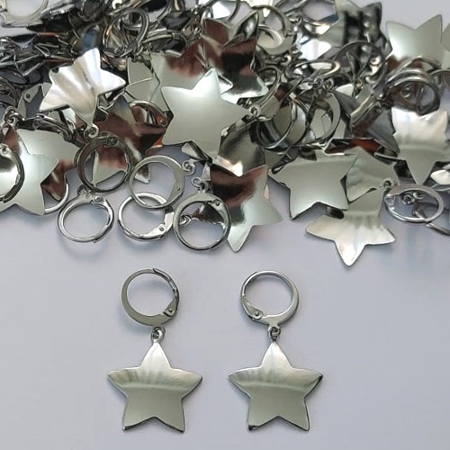 BRINCO EM AÇO INOXIDÁVEL(E0879) (CX102) - BRINCOS ARGOLAS DE PRESSÃO COM PINGENTE ESTRELA  17MM - COMPOSIÇÃO: AÇO INOXIDÁVEL - (AÇO1744)5)- ACBR000275