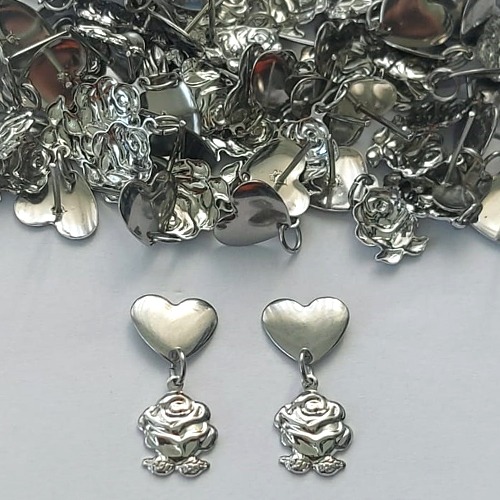 BRINCO EM AÇO INOXIDÁVEL - BRINCOS ARGOLAS DE PRESSÃO COM PINGENTE FLOR 9MM - COMPOSIÇÃO: AÇO INOXIDÁVEL - (AÇO1737)- ACBR000283