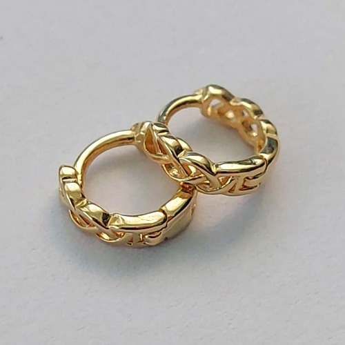 BRINCO FOLHEADO A OURO - BANHADO COM 5 MILÉSIMOS + VERNIZ DIAMOND - (BA794ZD) BRINCO ARGOLA DE PRESSÃO TRANÇADO  3X10MM (OURO122) OUBR000219