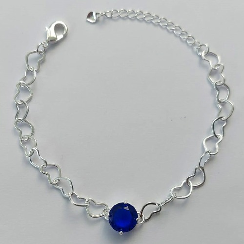 PULSEIRA FOLHEADA A PRATA COM 50 MILÉSIMOS + VERNIZ DIAMOND - CORRENTE CORAÇÃO 17CM + EXTENSOR E FECHO LAGOSTA - PINGENTE EM ZIRCÔNIA AZUL ESCURO 9MM (PRA148) PRPS001122