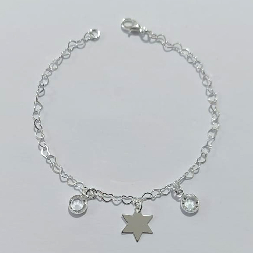 PULSEIRA FOLHEADA A PRATA COM 50 MILÉSIMOS + VERNIZ DIAMOND - PULSEIRA COM CORRENTE CORAÇÃO COM PEDRAS CRISTAIS E ESTRELA LISA - TAMANHO: 17CM PRPS001128