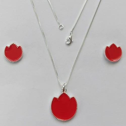 CONJUNTO FOLHEADO A PRATA COM 50 MILÉSIMOS + VERNIZ DIAMOND - CONJUNTO COM CORRENTE VENEZIANA 45CM - BRINCOS DE PINO FLOR ESMALTADA 14MM E PINGENTE EM FLOR ESMALTADA VERMELHO 20MM - (PRA227) PRCJ000180