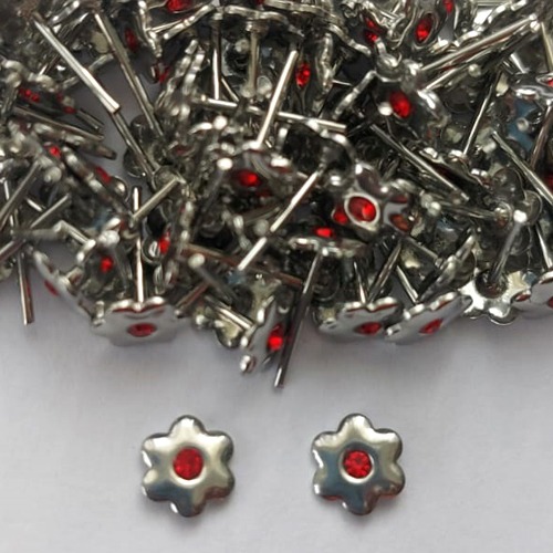 BRINCO EM AÇO INOXIDÁVEL - BRINCO DE PINO FLOR COM ZIRCÔNIA VERMELHA 6MM  - COMPOSIÇÃO: AÇO INOXIDÁVEL - (AÇO1898)ACBR000341