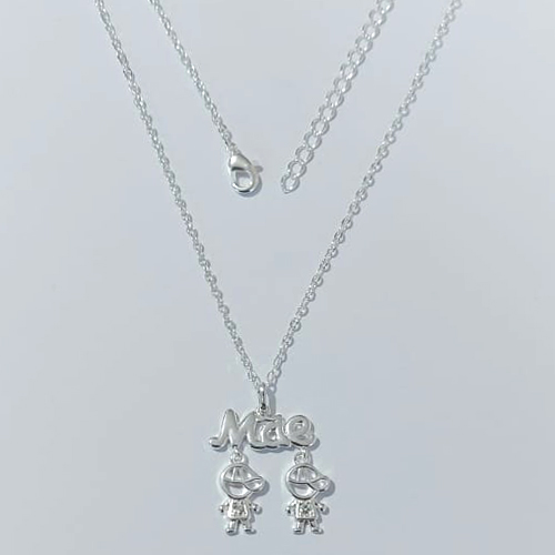 GARGANTILHA FOLHEADA A PRATA COM 50 MILÉSIMOS + VERNIZ DIAMOND - GARGANTILHA CORRENTE CADEADO CANGA MÃE COM 2 MENINOS COM MICRO ZIRCÔNIAS 18MM - PRGG001435