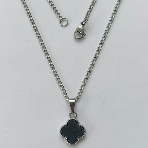 GARGANTILHA EM AÇO INOXIDÁVEL -  GARGANTILHA COM CORRENTE 42CM E PINGENTE VAN CLEEF PRETA 12MM - COMPOSIÇÃO: AÇO INOXIDÁVEL - (AÇO1963) ACGG000406