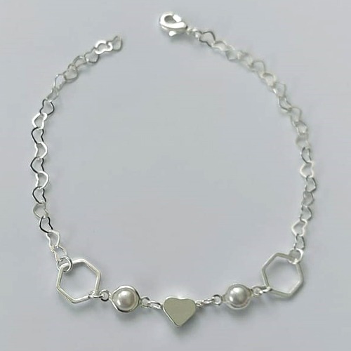 PULSEIRA FOLHEADA A PRATA COM 50 MILÉSIMOS + VERNIZ DIAMOND - PULSEIRA COM CORAÇÃO E PÉROLAS - TAMANHO: 19CM E  FECHO LAGOSTA (PRA485) PRPS001168