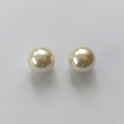 BRINCO FOLHEADO A OURO - BANHADO COM 5 MILÉSIMOS + VERNIZ DIAMOND -  BRINCO DE PINO PÉROLA 11MM - (OURO321) OUBR000236