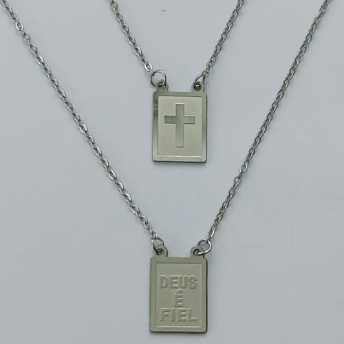 ESCAPULÁRIO EM AÇO INOXIDÁVEL -  ESCAPULÁRIO DEUS É FIEL E CRUCIFIXO - TAMANHO: 60CM - COMPOSIÇÃO: AÇO INOXIDÁVEL - (AÇO2067) ACES000097 ACES000096
