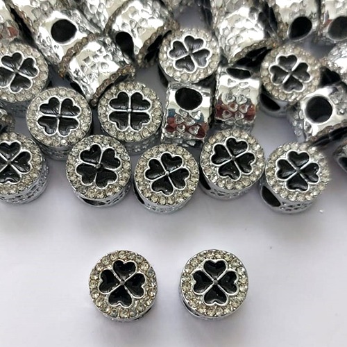 BERLOQUE PARA PULSEIRAS - REDONDO COM BRILHOS E TREVO PRETO 10MM (VENDIDO POR UNIDADE) - (BIJU00019) PRBJ000007