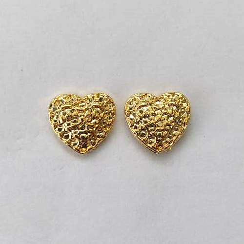 BRINCO FOLHEADO A OURO - BANHADO COM 5 MILÉSIMOS + VERNIZ DIAMOND - BRINCO DE PINO CORAÇÃO 8X9MM - (OURO467) OUBR000325