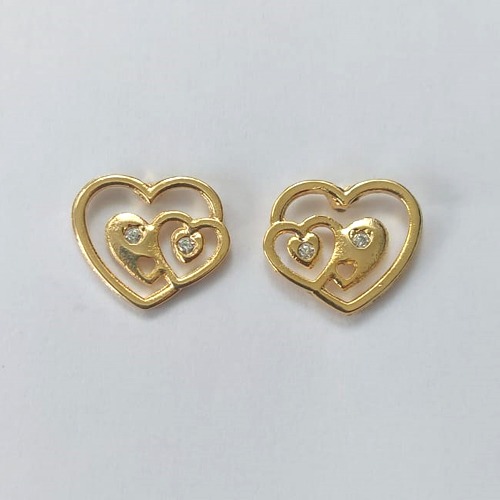 BRINCO FOLHEADO A OURO - BANHADO COM 5 MILÉSIMOS + VERNIZ DIAMOND - BRINCO DE PINO CORAÇÃO COM MICRO ZIRCÔNIA 12MM - (OURO657) OUBR000392