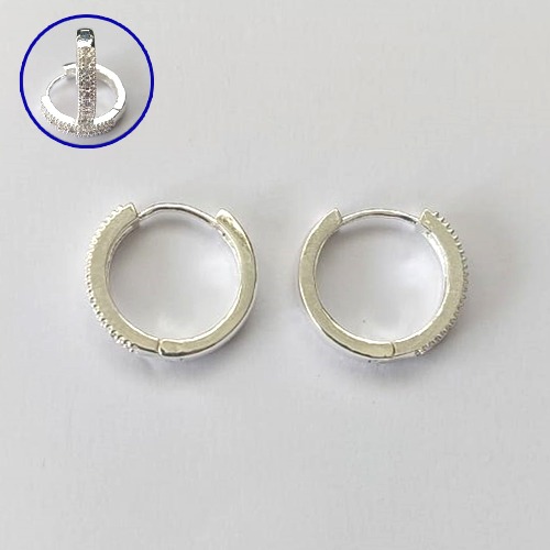 BRINCO FOLHEADO A PRATA COM 50 MILÉSIMO+ VERNIZ DIAMOND BRINCO DE ARGOLA COM 1 FILEIRA DE MICRO ZIRCÔNIAS 17MM (PRA678) PRBR001369