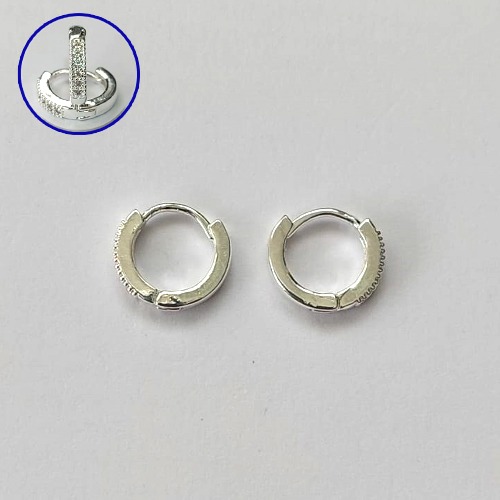 BRINCO FOLHEADO A PRATA COM 50 MILÉSIMO+ VERNIZ DIAMOND BRINCO DE ARGOLA COM 1 FILEIRA DE MICRO ZIRCÔNIAS 11MM (PRA687) PRBR001378