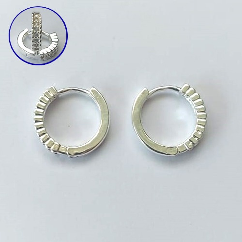 BRINCO FOLHEADO A PRATA COM 50 MILÉSIMO+ VERNIZ DIAMOND BRINCO DE ARGOLA COM 1 FILEIRA DE MICRO ZIRCÔNIAS 15MM (PRA695) PRBR001387