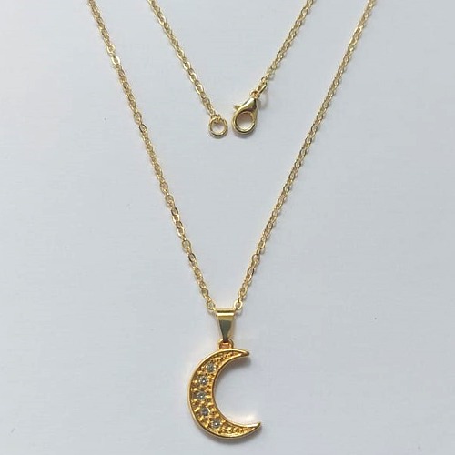 GARGANTILHA FOLHEADA A OURO 5 MILÉSIMOS + VERNIZ DIAMOND - CORRENTE CADEADO 45CM E PINGENTE LUA COM ZIRCÔNIAS 16MM - (OURO831) OUGG000205