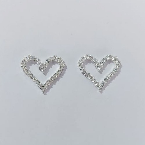 BRINCO FOLHEADO A PRATA COM 50 MILÉSIMOS + VERNIZ DIAMOND - BRINCOS DE PINO COM CORAÇÃO VAZADO MICRO ZIRCÔNIAS 16MM (PRA761) PRBR001436