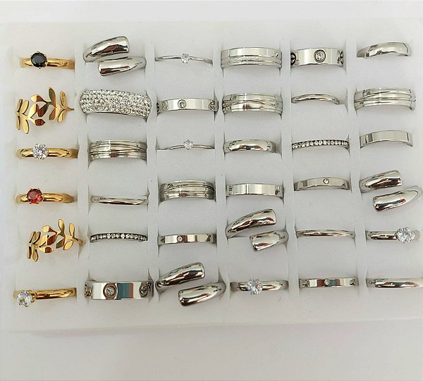 KIT ANEL E ALIANÇA EM AÇO INOXIDÁVEL E AÇO DOURADO MODELOS DIVERSOS E NUMERAÇÃO DE 13 ATÉ 33 KIT COM 36 UNIDADES (6 UNIDADES DOURADO) ACKI000034