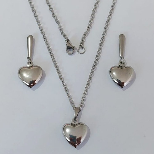 CONJUNTO EM AÇO INOXIDÁVEL - CORRENTE DE 45CM (03) BRINCOS BASE LISA COM PINGENTES CORAÇÃO DUPLO LISO 13MM (AÇO2323) ACCJ00012