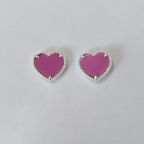 BRINCO FOLHEADO A PRATA - BRINCO DE PINO CORAÇÃO LILÁS 10MM - PRBR001499