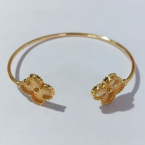 PULSEIRA FOLHEADO A OURO - BANHADO COM 5 MILÉSIMOS + VERNIZ DIAMOND - PULSEIRA(BRACELETE) TREVO 15MM(OURO1200) OUPS0000120