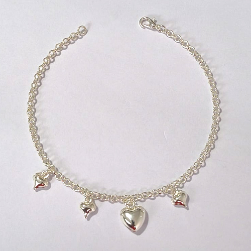 PULSEIRA FOLHEADA A PRATA COM 50 MILÉSIMOS + VERNIZ DIAMOND - PULSEIRA COM CORAÇÕES DUPLOS - TAMANHO: 21CM E FECHO LAGOSTA - PRPS001251
