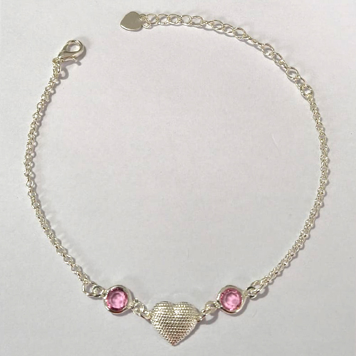 PULSEIRA FOLHEADA A PRATA COM 50 MILÉSIMOS + VERNIZ DIAMOND - PULSEIRA COM CRISTAIS ROSAS E CORAÇÃO - TAMANHO: 17CM + EXTENSOR E FECHO LAGOSTA - PRPS001253