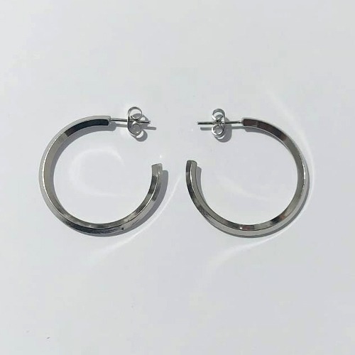 BRINCO EM AÇO INOXIDÁVEL - BRINCO ARGOLA MÉDIA 2,5X28MM (ARGI0149) - COMPOSIÇÃO: AÇO INOXIDÁVEL - (AÇO2232) - ACBR000485