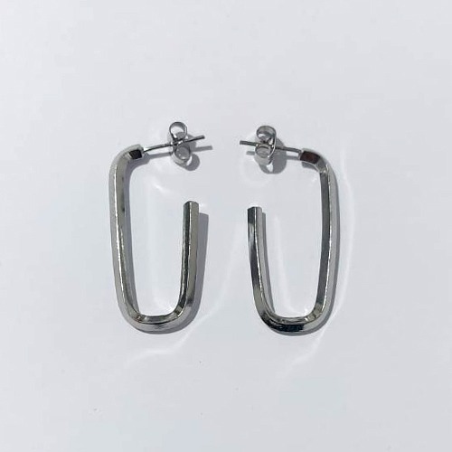 BRINCO EM AÇO INOXIDÁVEL - BRINCO ARGOLA RETANGULAR 2,5X30MM (ARGI0153) - COMPOSIÇÃO: AÇO INOXIDÁVEL - (AÇO2243)- ACBR000501