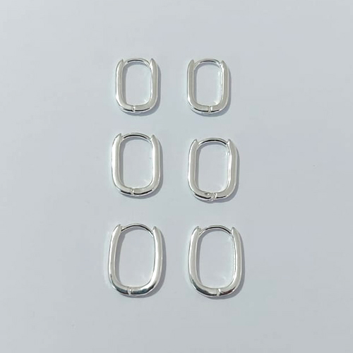 BRINCO FOLHEADO A PRATA COM 50 MILÉSIMO+ VERNIZ DIAMOND - TRIOS DE BRINCOS DE ARGOLAS QUADRADAS 12/11/10MM LARGURA 2MM PRBR001556