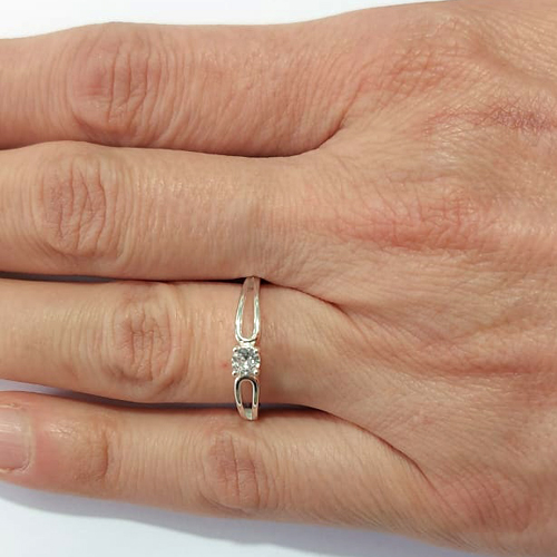 ANEL FOLHEADO A PRATA COM 50 MILÉSIMOS + VERNIZ DIAMOND COM MICRO ZIRCÔNIAS PRAN000090