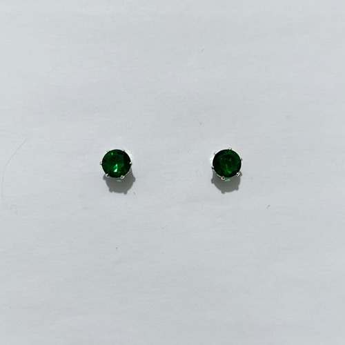 BRINCO FOLHEADO A PRATA + VERNIZ DIAMOND - BRINCO DE PINO COM ZIRCÔNIA VERDE REDONDA 6MM PRBR001610