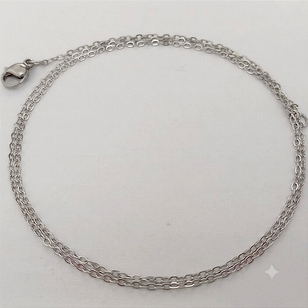 CORRENTE EM AÇO INOXIDÁVEL - (AÇO34) CORRENTE TAMANHO: 45CM - LARGURA 1,5MM COM FECHO LAGOSTA - COMPOSIÇÃO: AÇO INOXIDÁVEL - ACCR000231