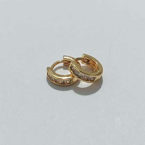 BRINCO FOLHEADO A OURO - BANHADO COM 5 MILÉSIMOS + VERNIZ DIAMOND - BRINCO DE ARGOLA COM MICRO ZIRCÔNIAS 9MM OUBR000632