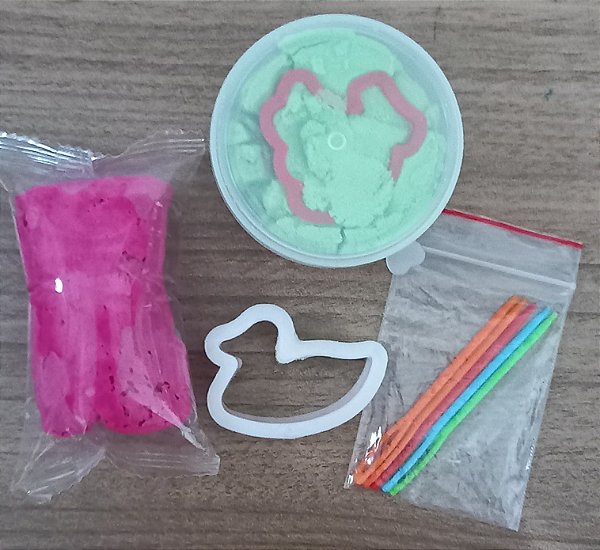 Kit Infantil de Atividades Criativas