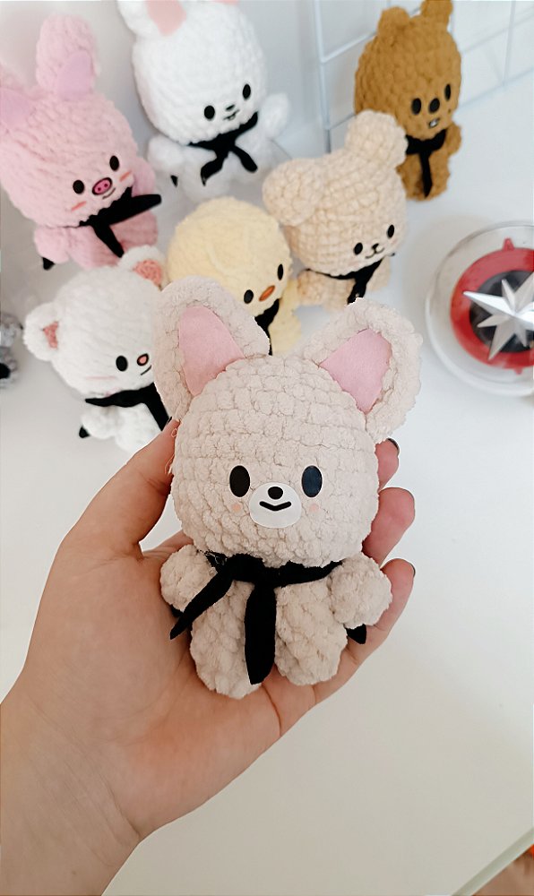 Baby FoxL.ny Skzoo IN Stray Kids peludinho crochê amigurumi Foxy
