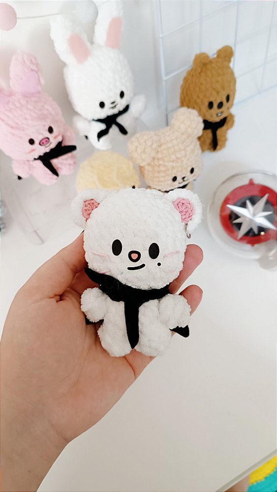 Baby Jiniret Skzoo Hyunjin Stray Kids peludinho crochê amigurumi