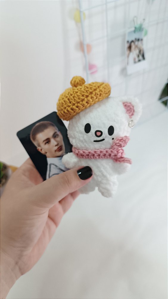 Baby Jiniret Francês com touca Skzoo Hyunjin Stray Kids peludinho crochê amigurumi